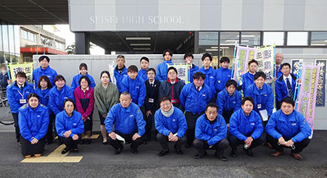 静清高等学校前にて『年末の交通安全県民運動』の立哨活動を実施しました【写真】