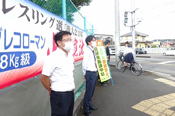 藤枝北高等学校近郊の交差点【写真】