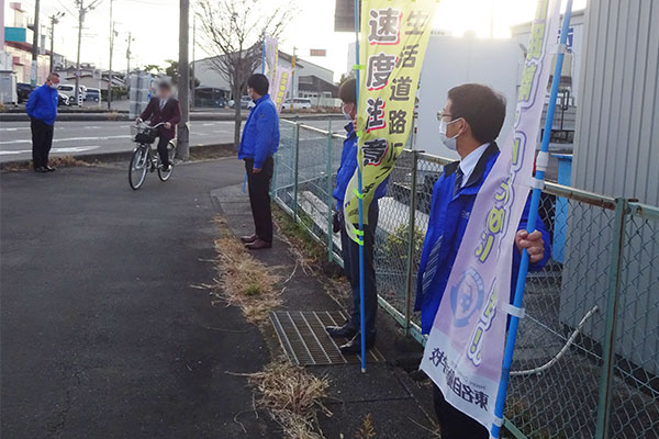 静清高等学校近郊の通学路【写真】