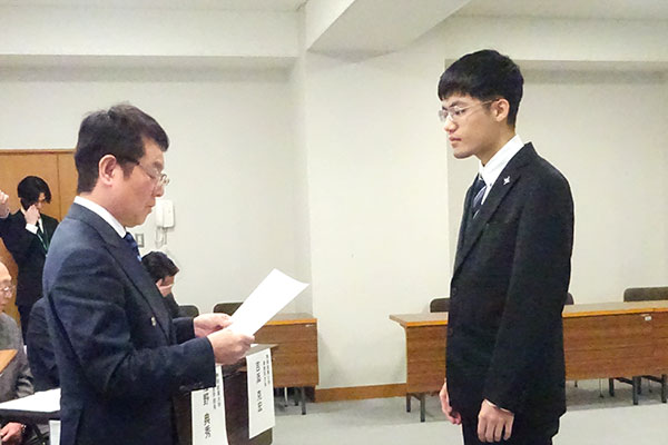 馬 智博様【写真】